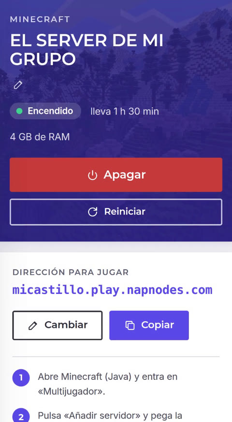 Pantalla de un servidor de Minecraft en el panel: estado Encendido, botones Apagar y Reiniciar, y la dirección para jugar con el botón Copiar